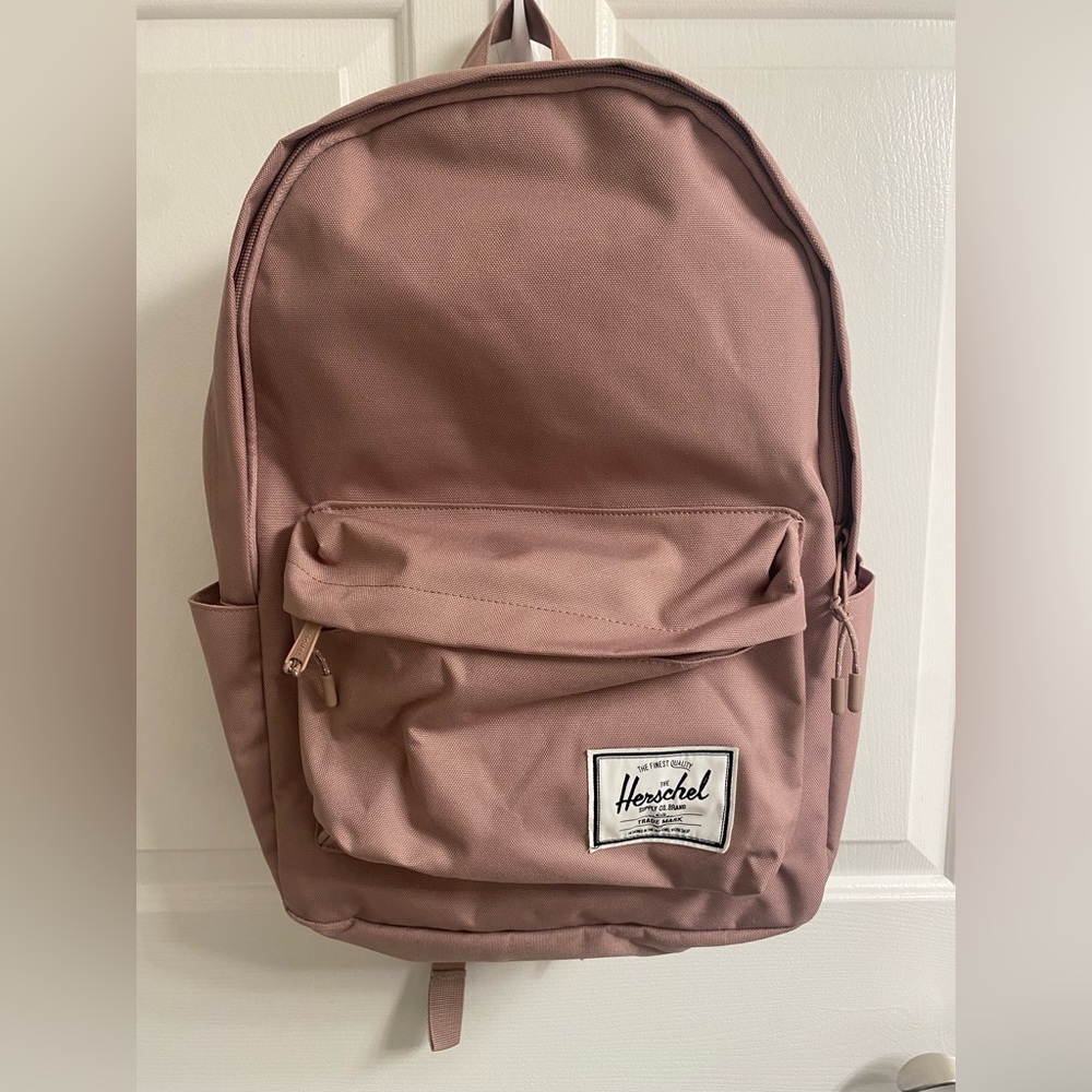 Herschel Classic Backpack in Ash Rose, XL 30L - Picture 4 of 6